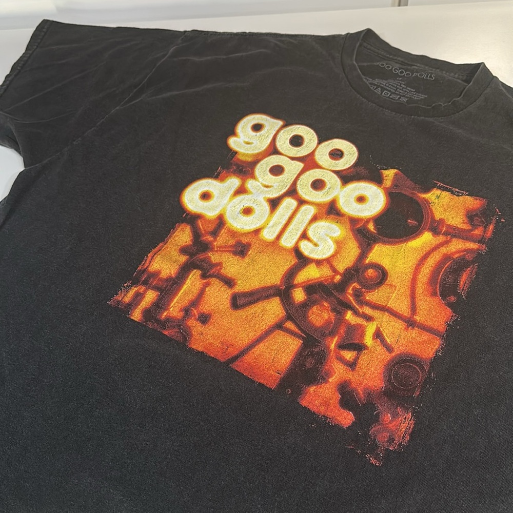 NWOT Goo Goo Dolls Graphic T-Shirt - Picture 4 of 9